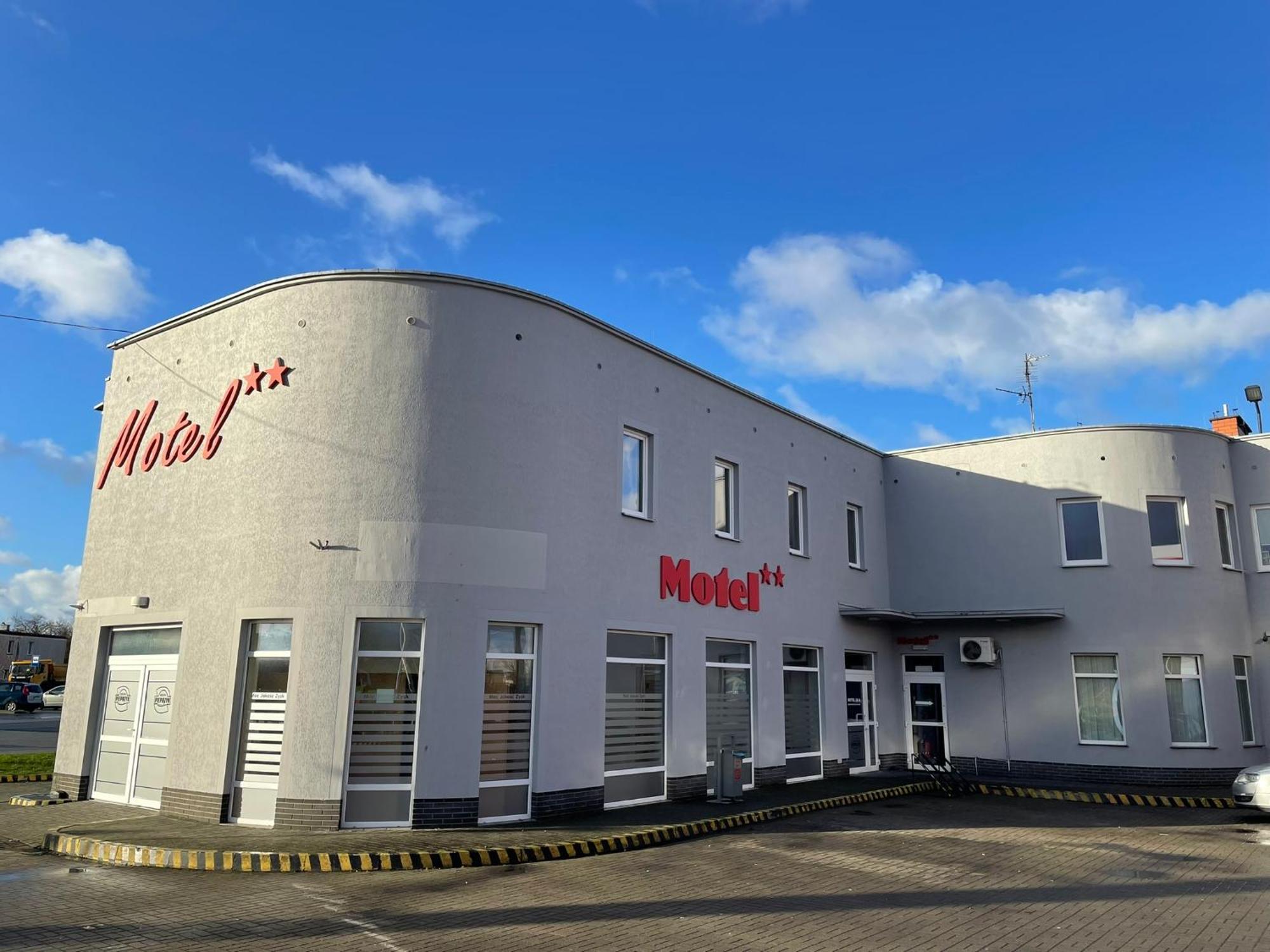 Motel Pieprzyk 科沃布热格 外观 照片